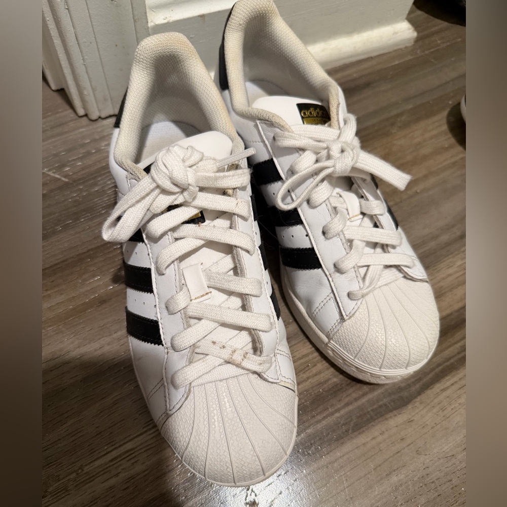 Adidas Superstar Sneakers